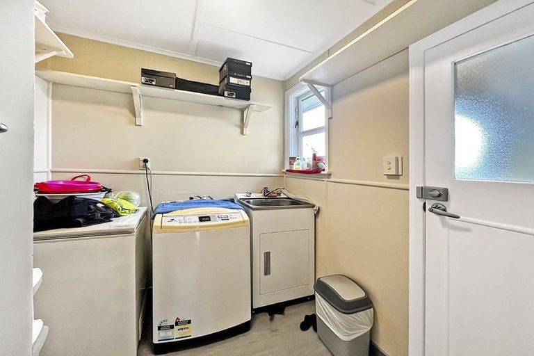 Photo of property in 4 Thames Street, Roslyn, Palmerston North, 4414