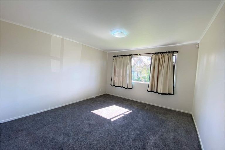Photo of property in 39 Oreil Avenue, West Harbour, Auckland, 0618