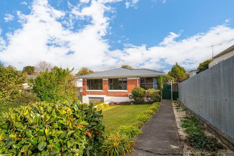 Photo of property in 10 Avenue Road, West End, Timaru, 7910