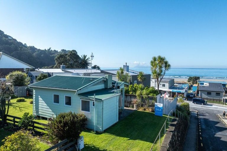 Photo of property in 24 Pacific Road, Waihi Beach, 3611
