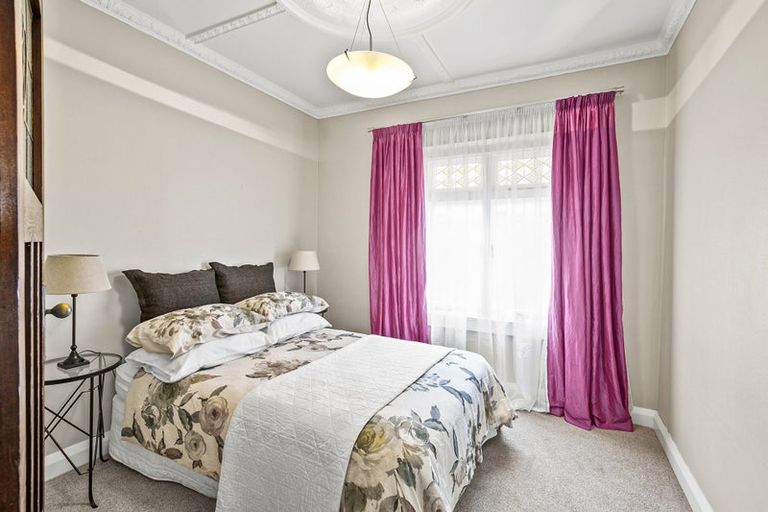 Photo of property in 2 Rawhiti Street, Vogeltown, New Plymouth, 4310