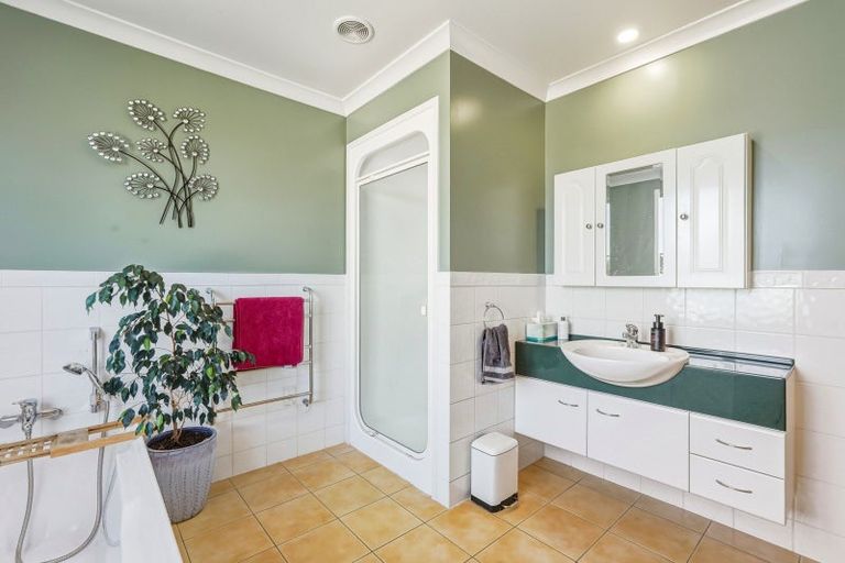 Photo of property in 5 Kawatiri Avenue, Gonville, Whanganui, 4501