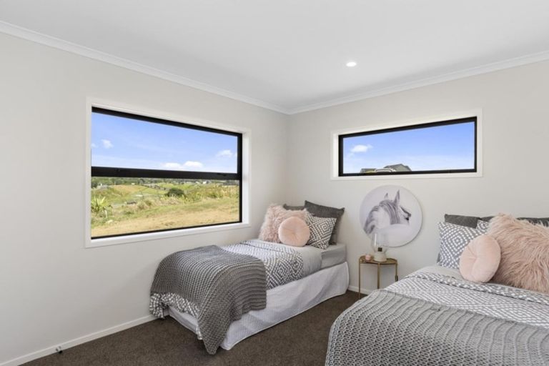 Photo of property in 183 Penetaka Heights, Pyes Pa, Tauranga, 3112