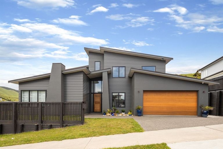 Photo of property in 1 Crompton Avenue, Churton Park, Wellington, 6037