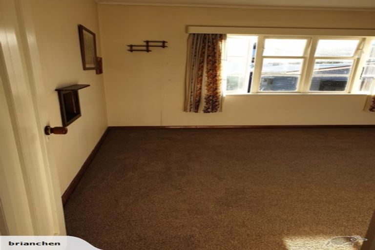 Photo of property in 10 Bould Street, Johnsonville, Wellington, 6037