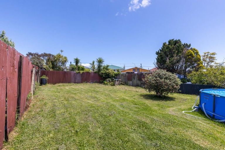 Photo of property in 7 Watene Crescent, Waitara, 4320