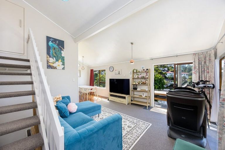 Photo of property in 1/4 Newstead Avenue, Browns Bay, Auckland, 0632