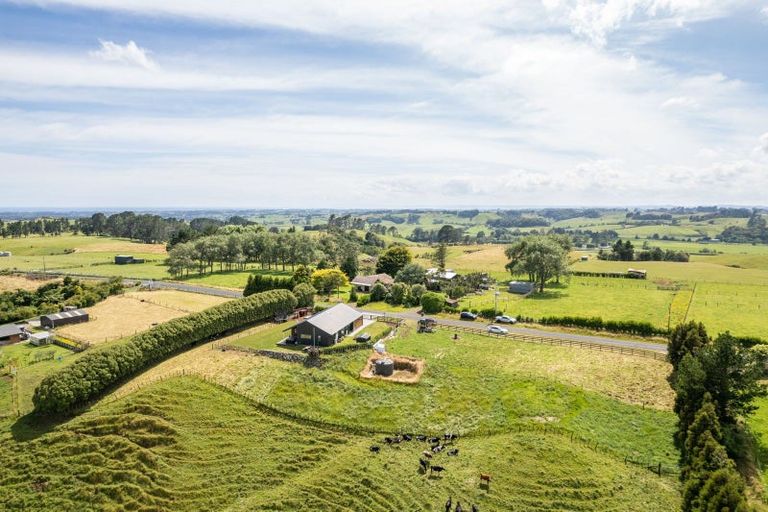 Photo of property in 390 Hursthouse Road, Tarurutangi, Inglewood, 4389