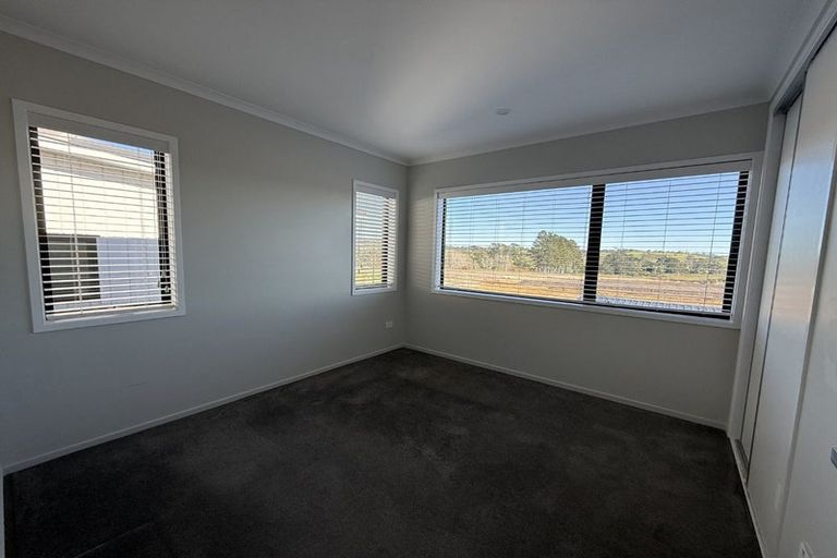 Photo of property in 10 Pukewhero Rise, Westgate, Auckland, 0614