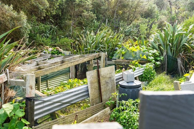 Photo of property in 61 Marine Drive, Te Kopuru, 0371
