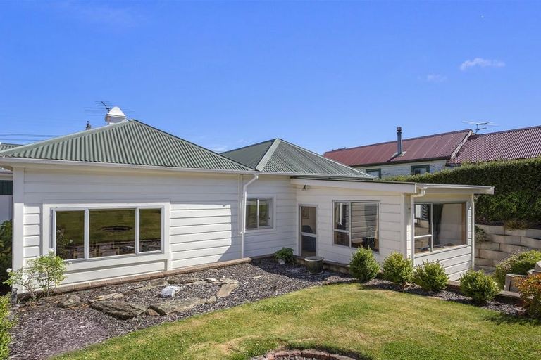 Photo of property in 6 Bernard Street, Kenmure, Dunedin, 9011