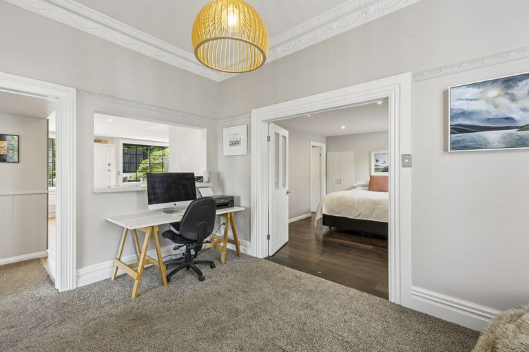 Photo of property in 153 Victoria Road, Saint Clair, Dunedin, 9012