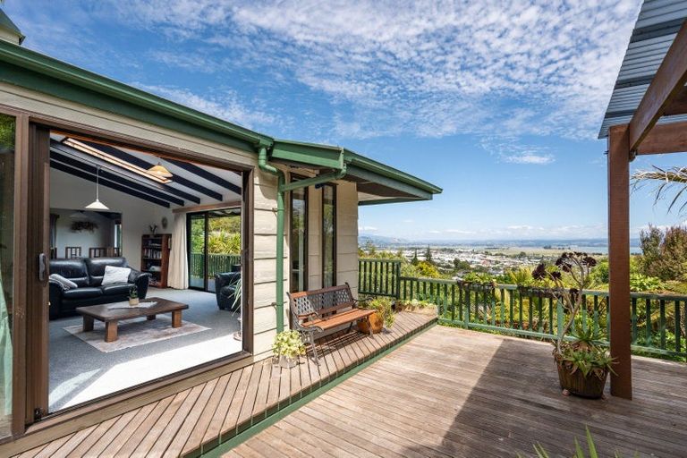 Photo of property in 102 Tosswill Road, Tahunanui, Nelson, 7011