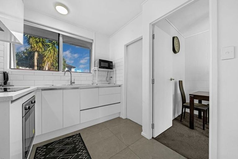 Photo of property in 2/26 Airfield Road, Takanini, 2112