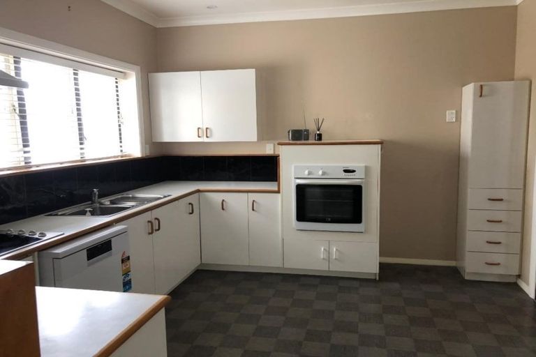 Photo of property in 13 Riverside Drive, Waiwhetu, Lower Hutt, 5010