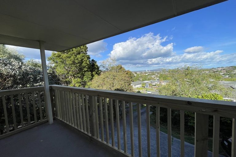 Photo of property in 1/37 Gretel Place, Hillcrest, Auckland, 0627
