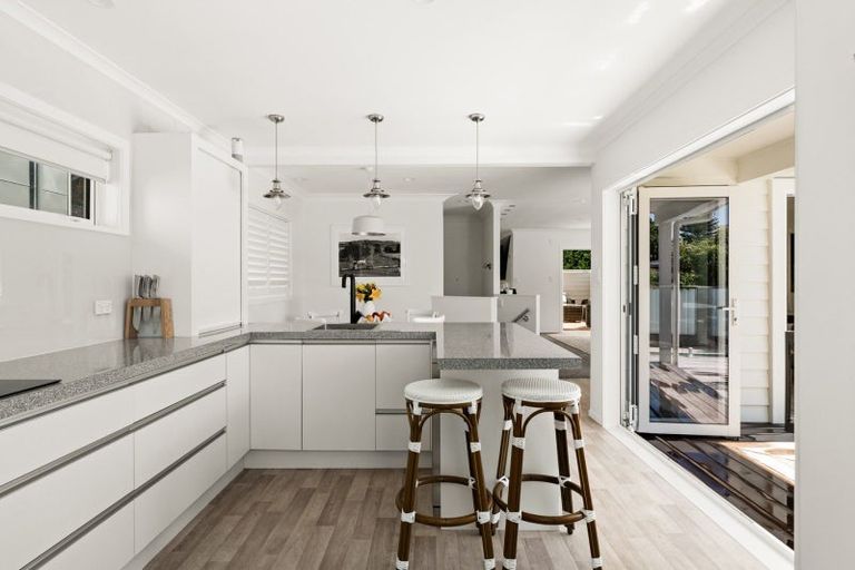 Photo of property in 71 Oceanview Road, Mount Maunganui, 3116