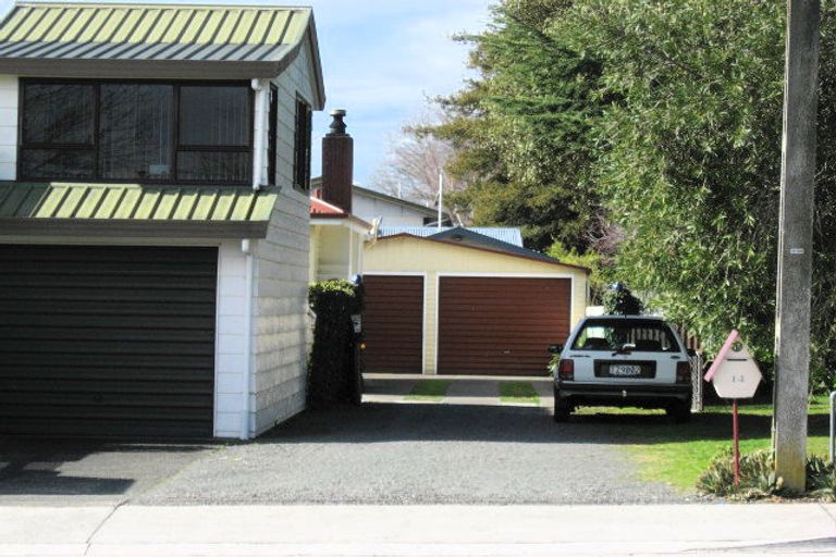 Photo of property in 14 Guthrie Road, Havelock North, 4130
