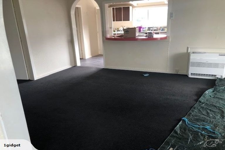 Photo of property in 10 Black Rock Road, Newlands, Wellington, 6037