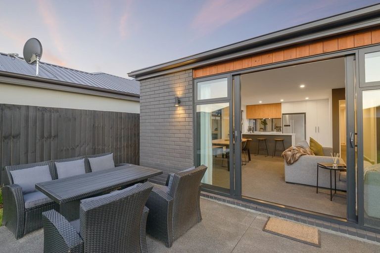 Photo of property in 7/21 Blakes Road, Belfast, Christchurch, 8051