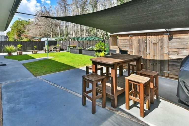 Photo of property in 28 Lake Drive, Karaka, Papakura, 2113