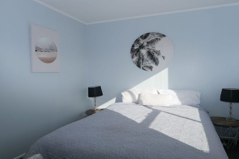 Photo of property in 10 Konini Crescent, Waikanae Beach, Waikanae, 5036