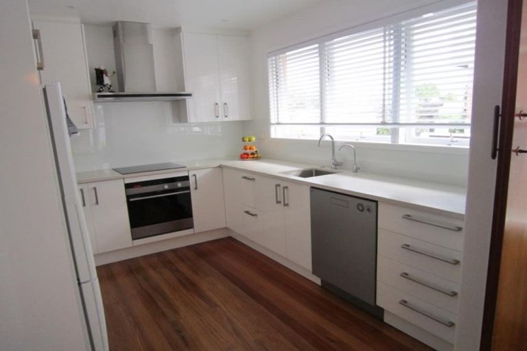 Photo of property in 7 Coronation Street, Belmont, Auckland, 0622