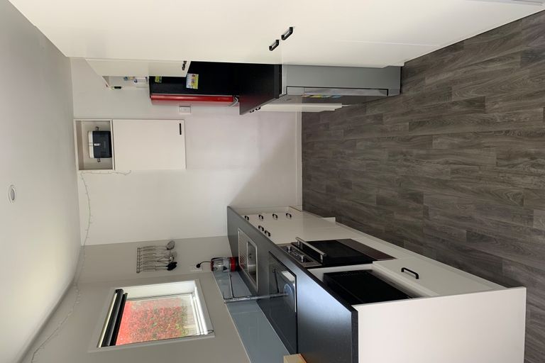 Photo of property in 1 Oxford Street, Tirau, 3410