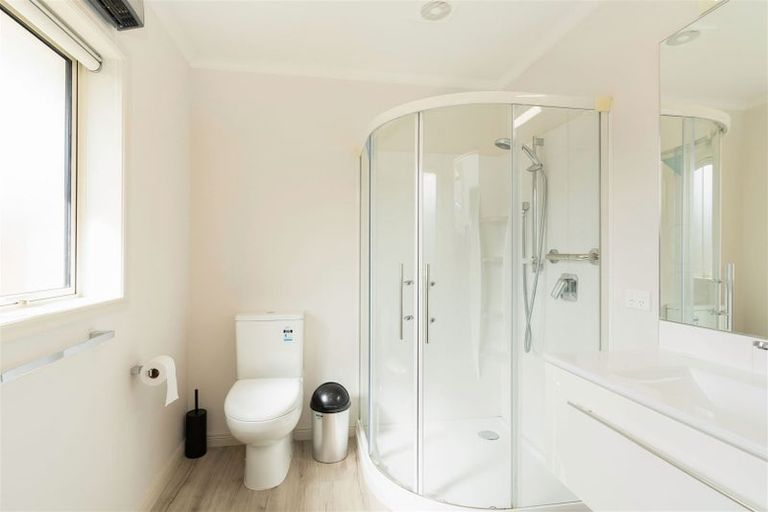 Photo of property in 112a Queen Street West, Levin, 5510