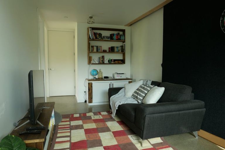 Photo of property in 4 Pa Road, Pukerua Bay, 5026