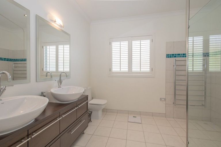 Photo of property in 2 Elderberry Crescent, Wanaka, 9305