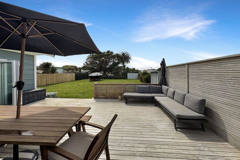 Photo of property in 56 Matai Street, Castlecliff, Whanganui, 4501