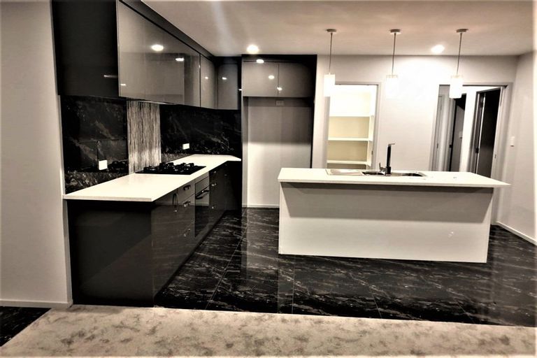 Photo of property in 3 Frederick Place, Whalers Gate, New Plymouth, 4310