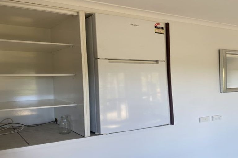 Photo of property in 8 Star Place, Cockle Bay, Auckland, 2014
