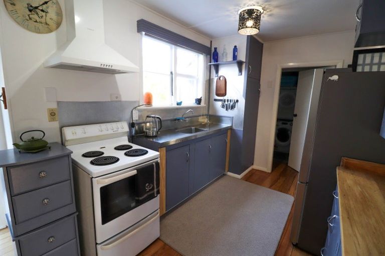 Photo of property in 120 Queen Sh25 Street, Thames, 3500