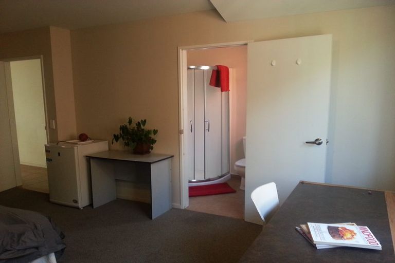 Photo of property in 3a Paeroa Street, Riccarton, Christchurch, 8041