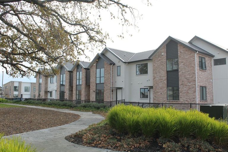 Photo of property in 56 Pepene Avenue, Takanini, 2112