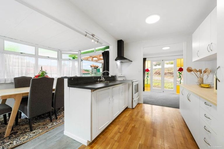 Photo of property in 1/41 Don Buck Road, Massey, Auckland, 0614