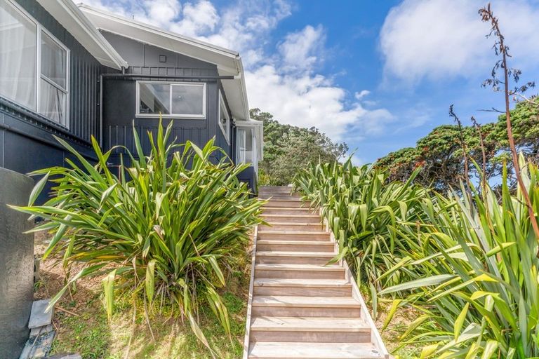 Photo of property in 57 Grand View Road, Leigh, 0985