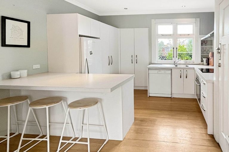 Photo of property in 71 Ferguson Street, Awapuni, Palmerston North, 4412