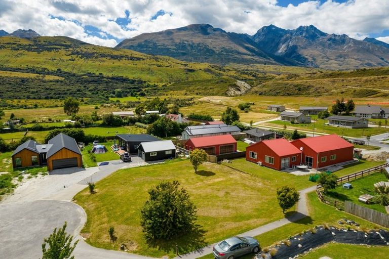 Photo of property in 13 Old Dairy Close, Glenorchy, 9372