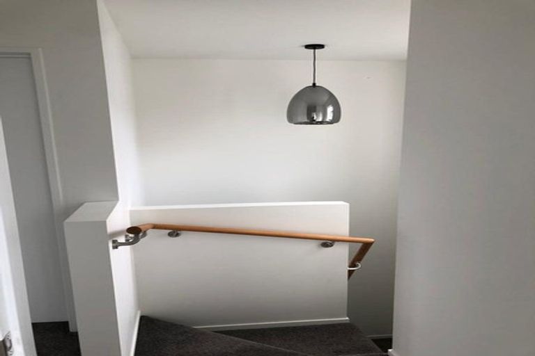 Photo of property in 18 Bei Road, Papakura, 2110