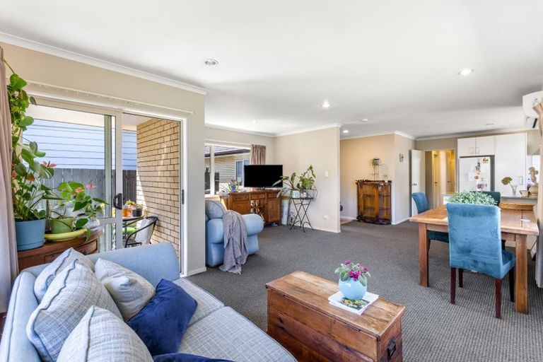 Photo of property in 71a Vincent Street, Howick, Auckland, 2014