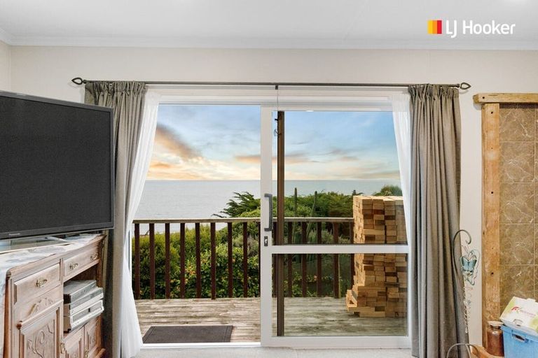 Photo of property in 156 Shag Point Road, Shag Point, Palmerston, 9482