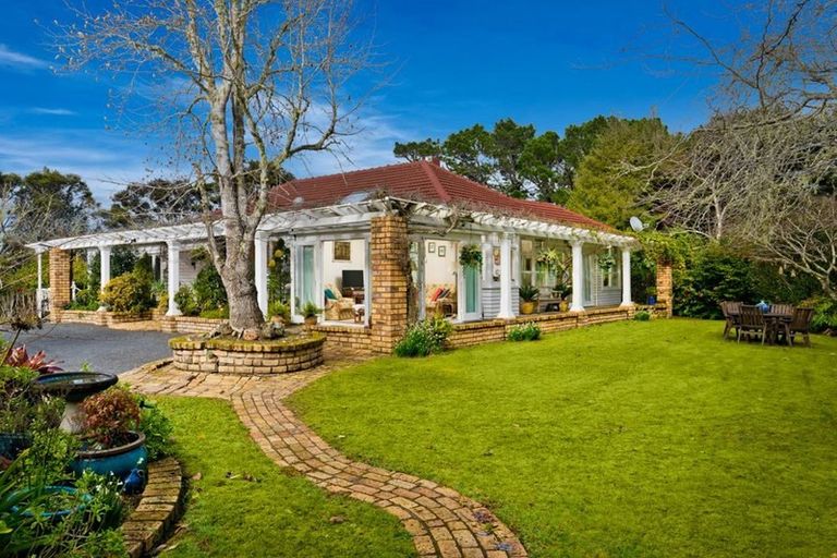 Photo of property in 135a Upper Harbour Drive, Greenhithe, Auckland, 0632