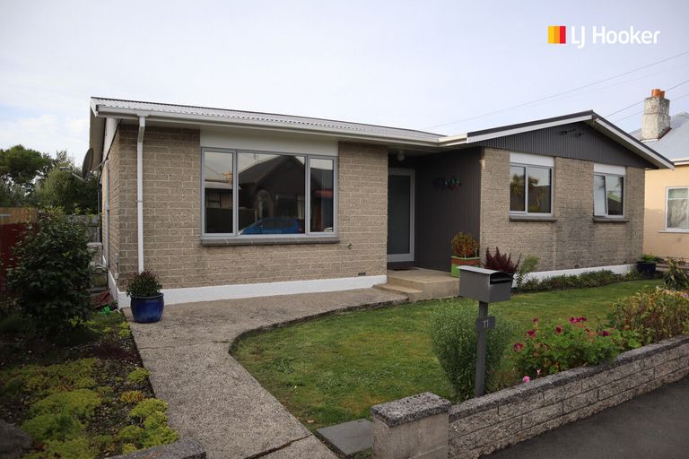 Photo of property in 11 Dick Street, South Dunedin, Dunedin, 9012