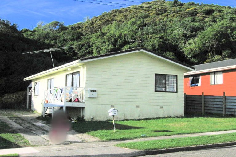 Photo of property in 58 Cardiff Crescent, Cannons Creek, Porirua, 5024
