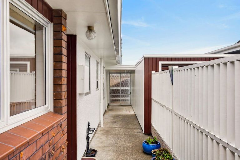 Photo of property in 1/22 Avondale Road, Taradale, Napier, 4112