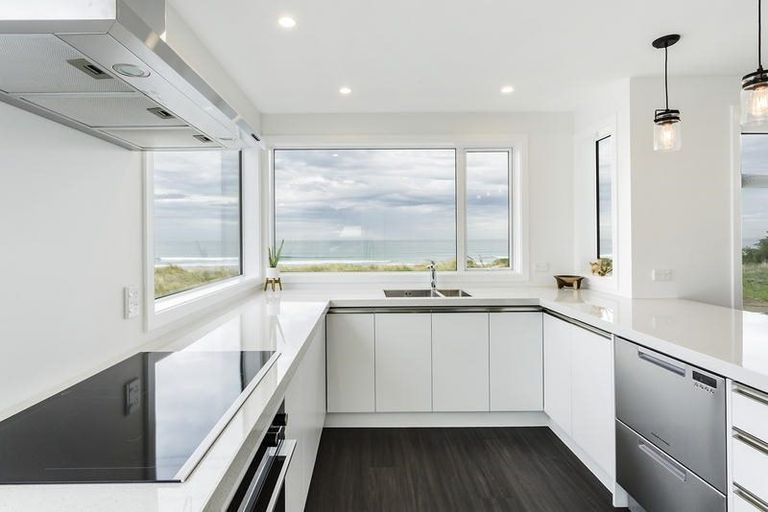 Photo of property in 1 Pearse Street, Brighton, Dunedin, 9035