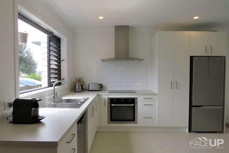 Photo of property in 63 Glidepath Road, Hobsonville, Auckland, 0616